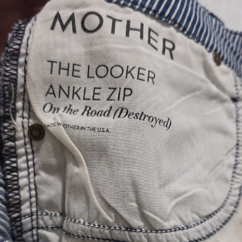 MOTHER The Looker Ankle Zip Jeans